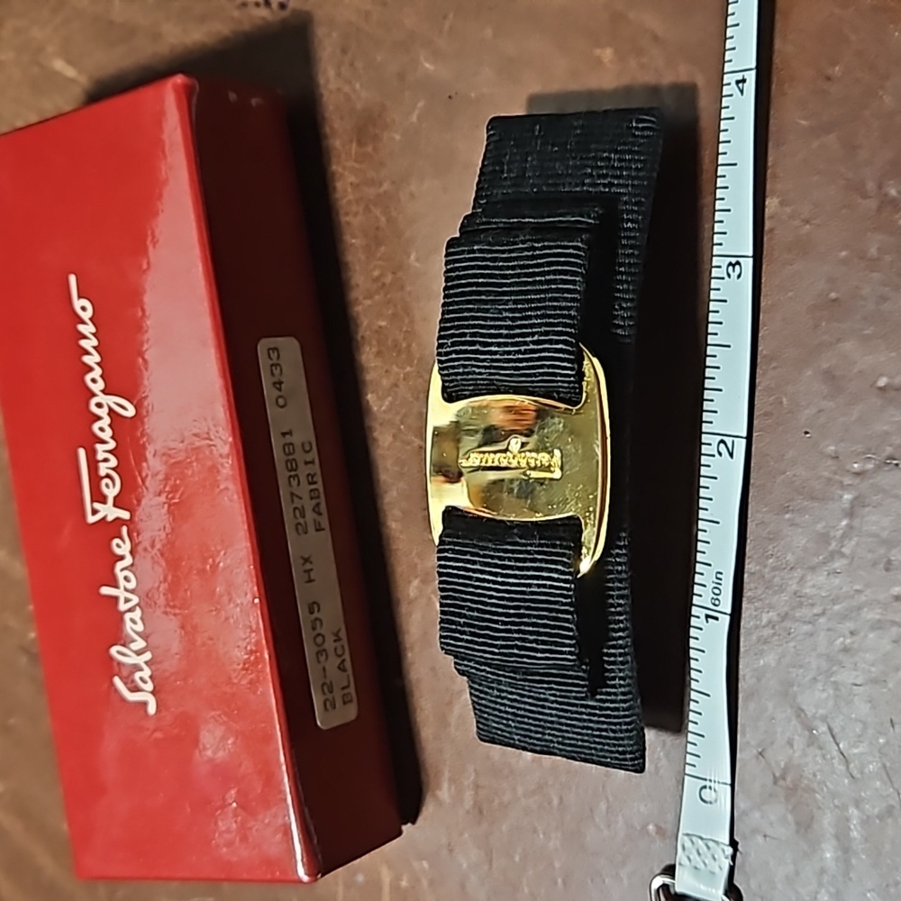 Salvatore Ferragamo Black and Gold Barrette - Picture 3 of 3